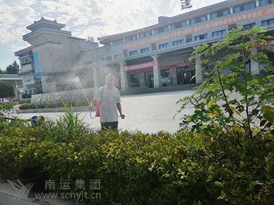 02.jpg